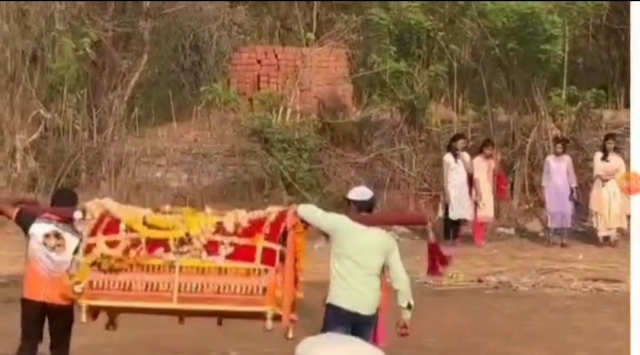 palkhi.jpg