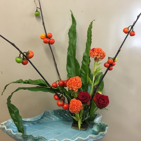 10_ikebana_flower_vase_focus.jpg