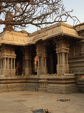 Hampi2.jpg