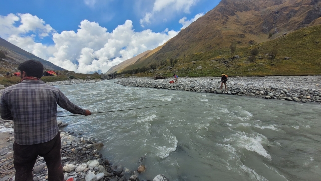 river_crossing_0.jpeg