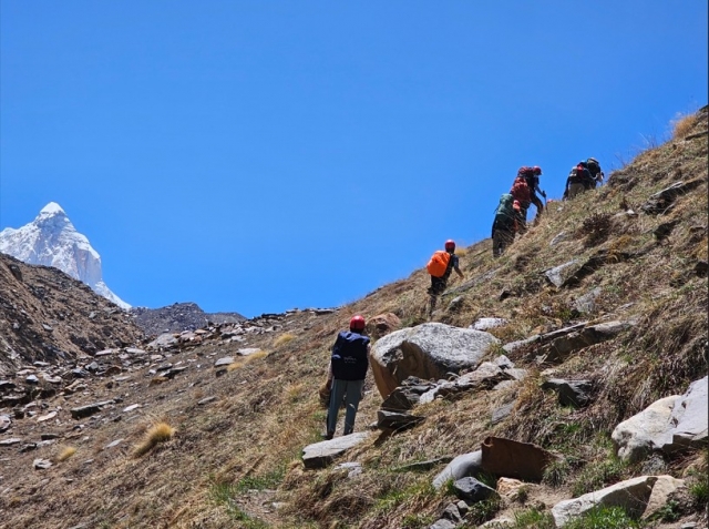 tought_climb_2.jpg